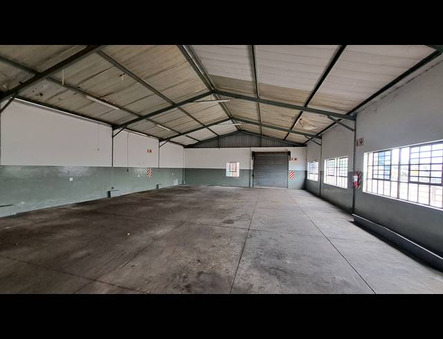 300M² WORKSHOP TO LET IN KULEKA